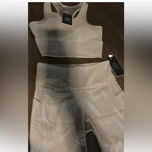 Move theology ribbed 2 piece set